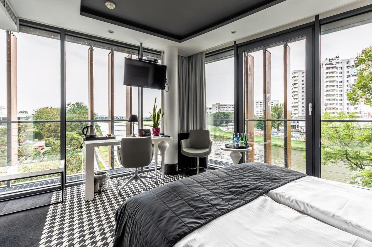 Piano Hotel & Restaurant Opole Ngoại thất bức ảnh