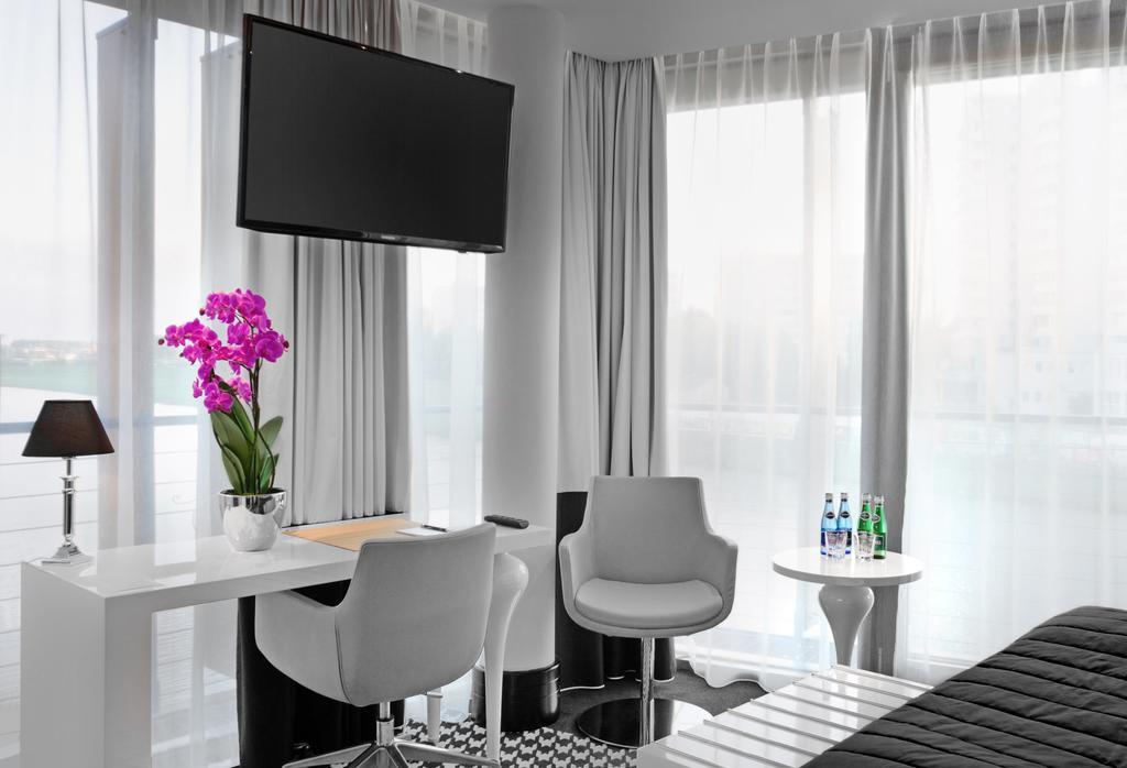 Piano Hotel & Restaurant Opole Ngoại thất bức ảnh