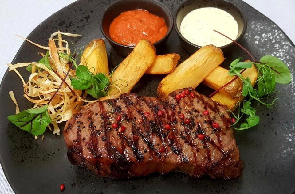 Piano Hotel & Restaurant Opole Ngoại thất bức ảnh